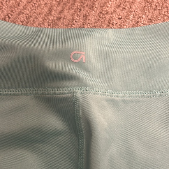 Gap Fit Girls Size Large Capri - Picture 3 of 5